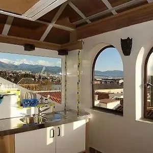 Golondrinas De La Alhambra Grenade