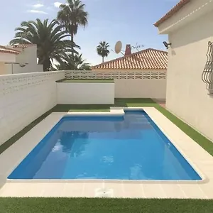 83 Con Piscina Privada Villa Callao Salvaje